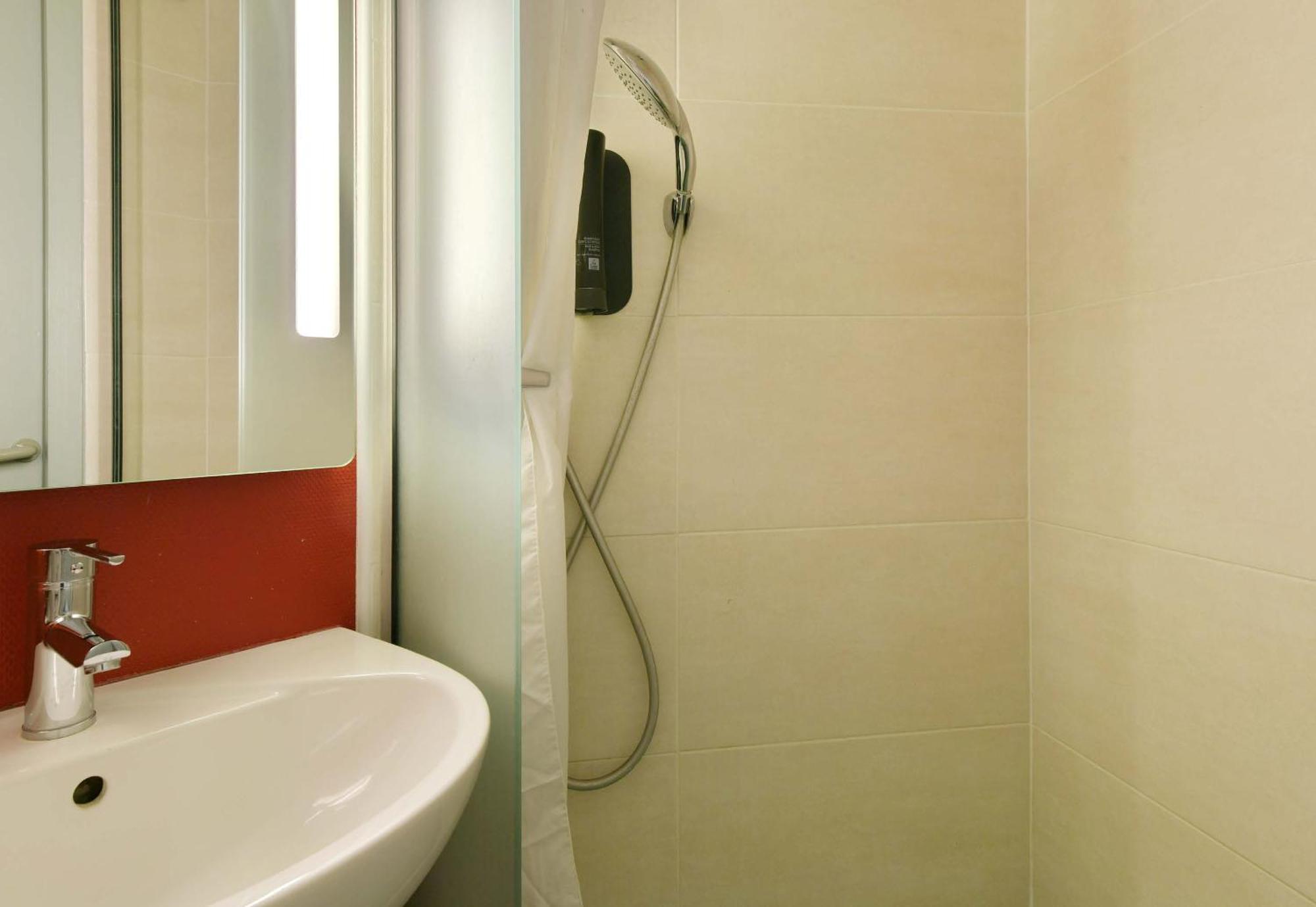 B&B Hotel Le Mans Nord 1 Saint-Saturnin  Dış mekan fotoğraf